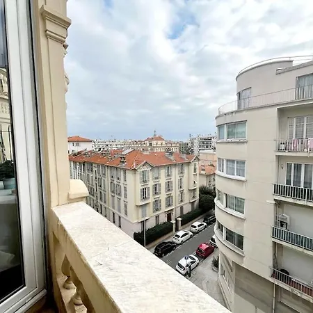 Studio Proche Gare Apartment *